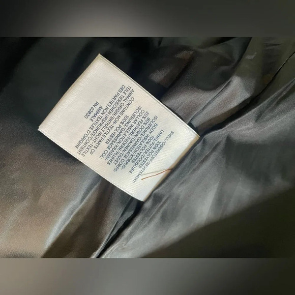 Lands’End Puffer Vest leopard Print - Picture 8 of 15